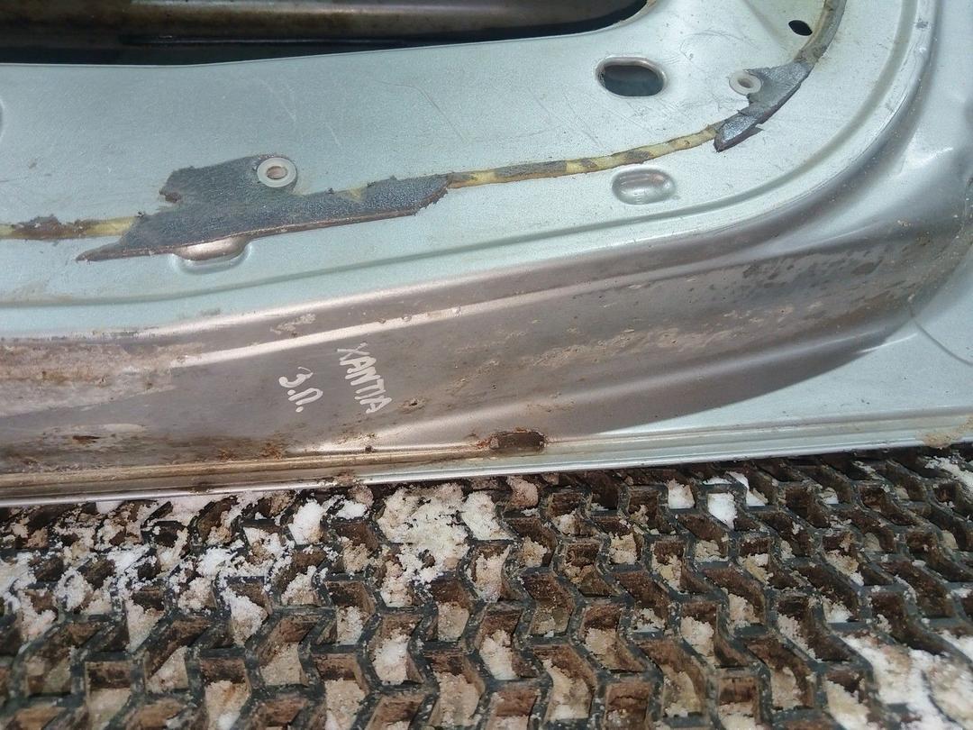 Дверь задняя правая WVM64Q Citroen Xantia undefined