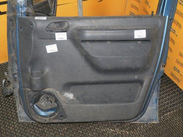 Обшивка двери передней правой (дверная карта) 83ZQW5 Peugeot Expert купить