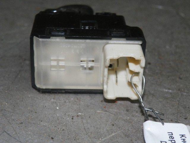 Кнопка стеклоподъемника переднего правого W9NWDH Daewoo Matiz купить в магазине запчастей бу