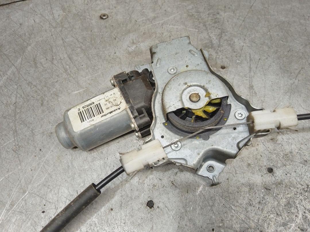 Стеклоподъемник электрический передний правый Y94E78 Nissan Note купить в магазине запчастей бу