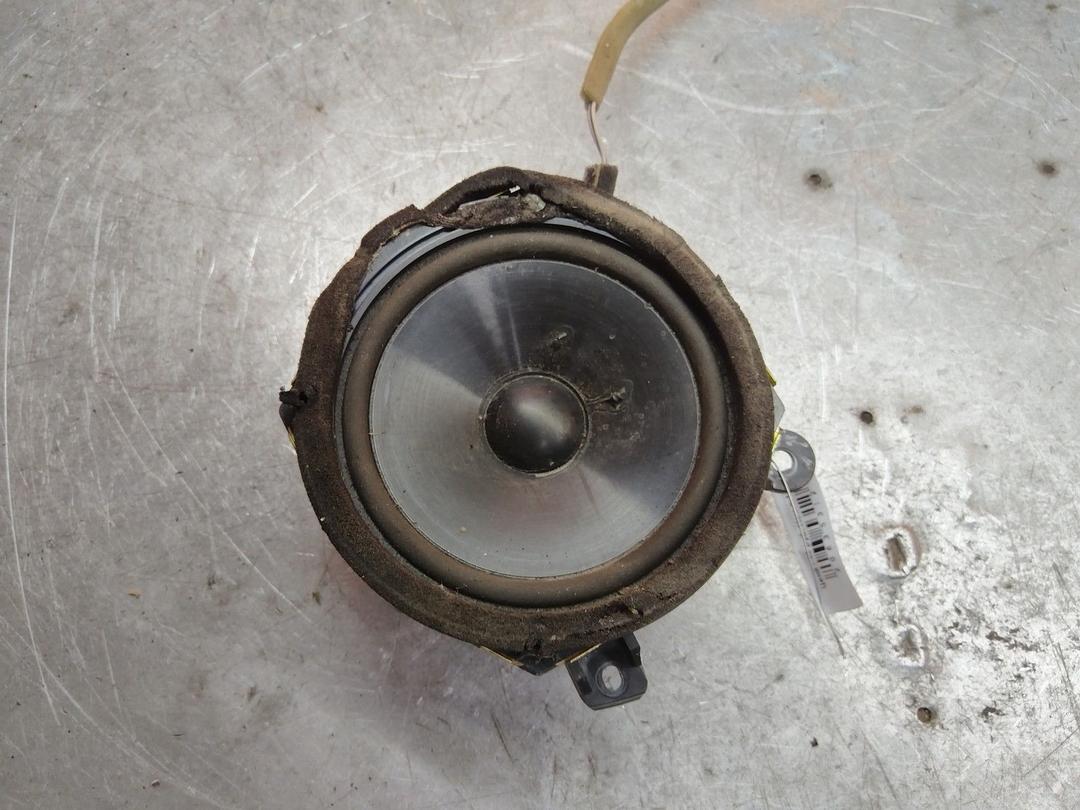 Динамик двери передней правой U688N1 Saab 9-3