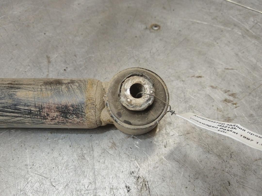 Амортизатор задний правый IM213F Volkswagen Passat купить