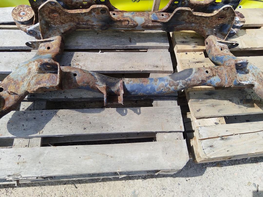 Балка подвески задняя QNYIFJ Audi A6 undefined