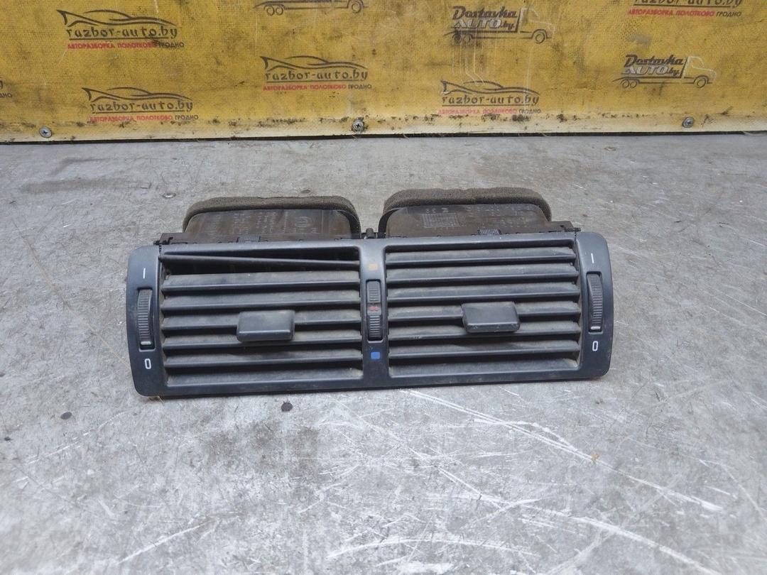 Дефлектор обдува салона D4T61J BMW 5 E39