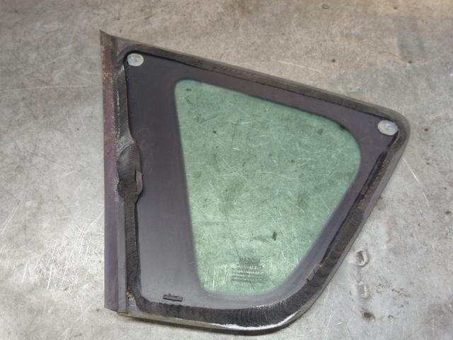 Стекло кузовное боковое правое M2XFQ7 Nissan Note купить с доставкой