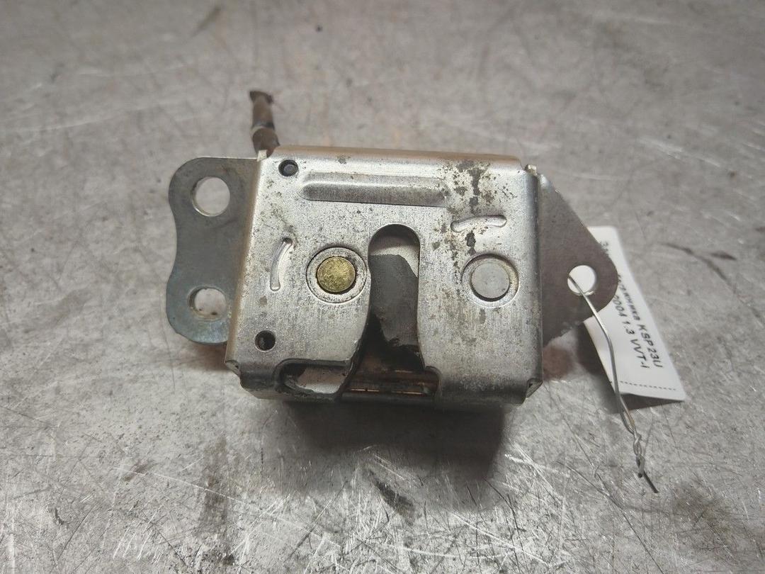 Замок багажника KSP23U Toyota Yaris - Фото 4