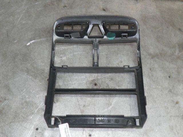 Рамка под магнитолу Y8IHG4 Peugeot 307 купить