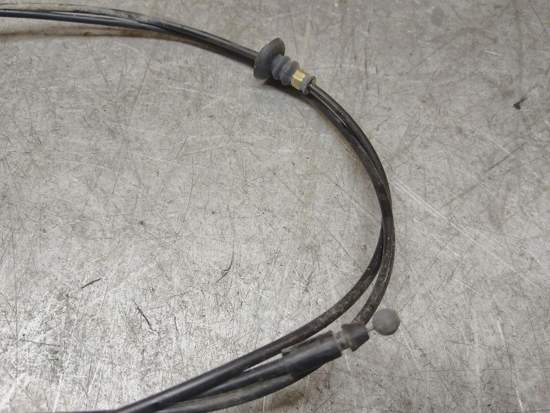 Трос капота XFSU0B Toyota Corolla купить с доставкой