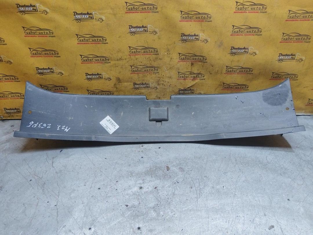 Накладка замка багажника FZSIZ5 Mazda 3