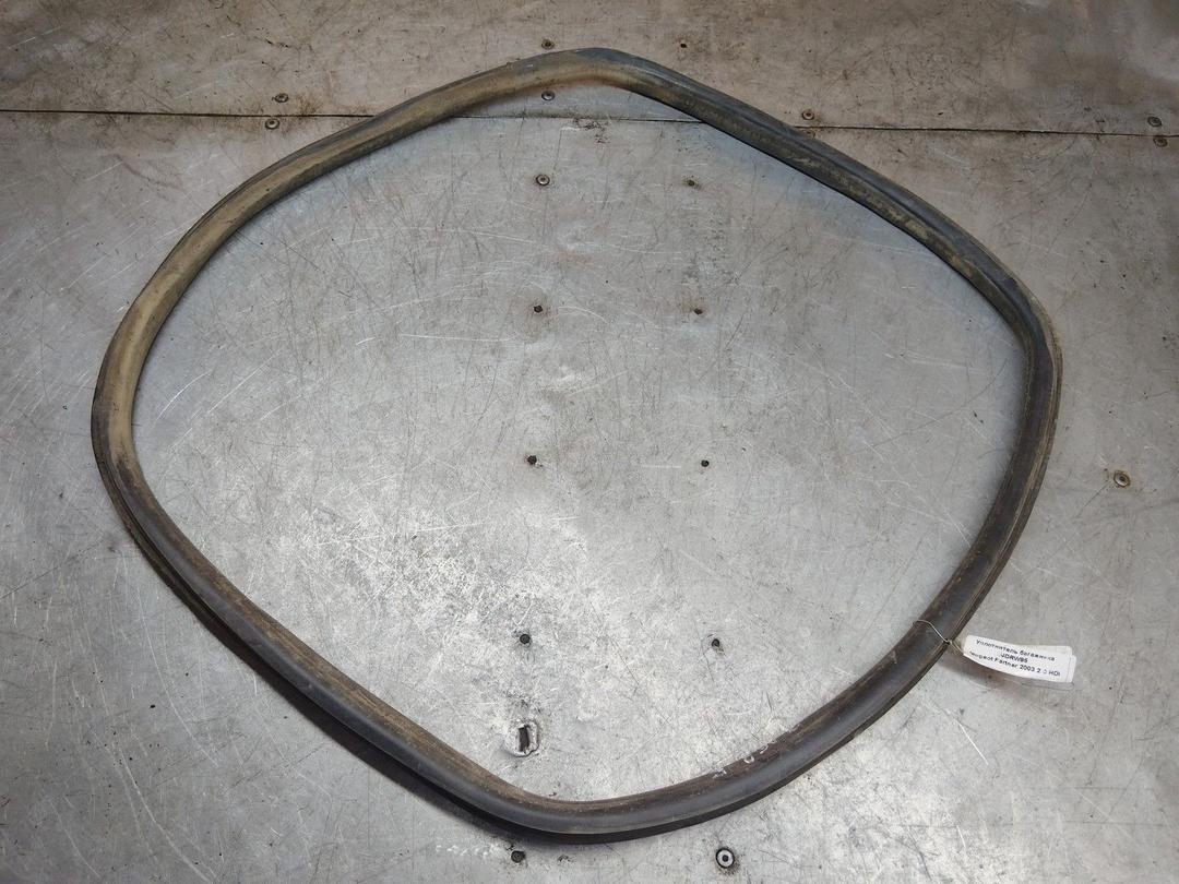 Уплотнитель багажника JDRW95 Peugeot Partner