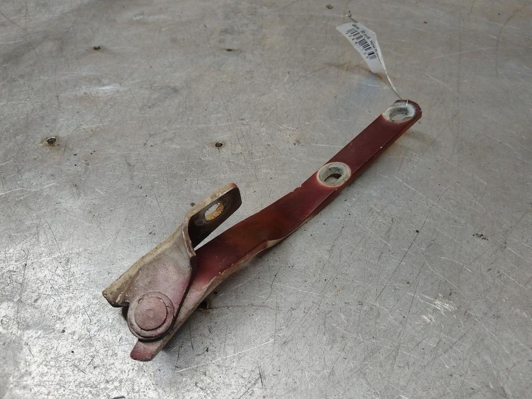 Петля капота левая 7DCF40 Volkswagen Passat - Фото 2