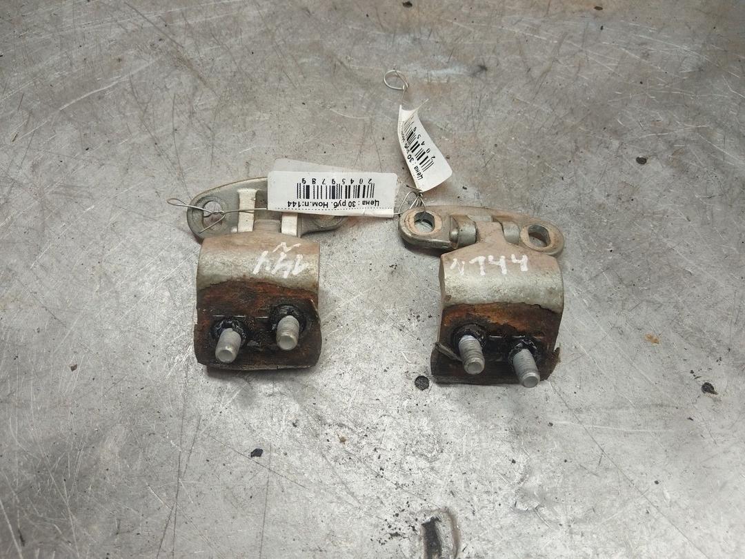 Петля крышки багажника HC8ET1 Ford Galaxy - Фото 2