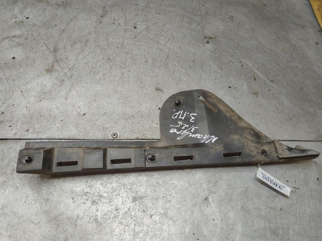 Кронштейн крепления бампера заднего YRAO7C Seat Alhambra