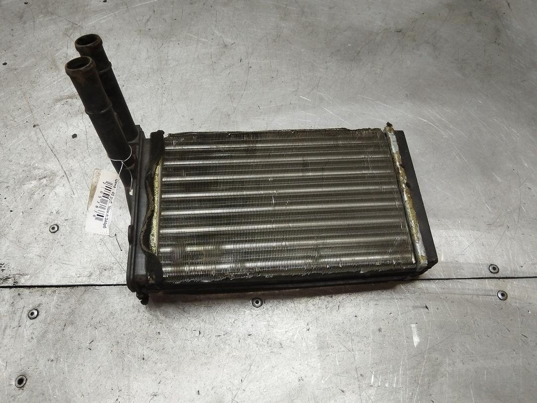 Радиатор отопителя (печки) R0RKFI Audi A4 - Фото 1