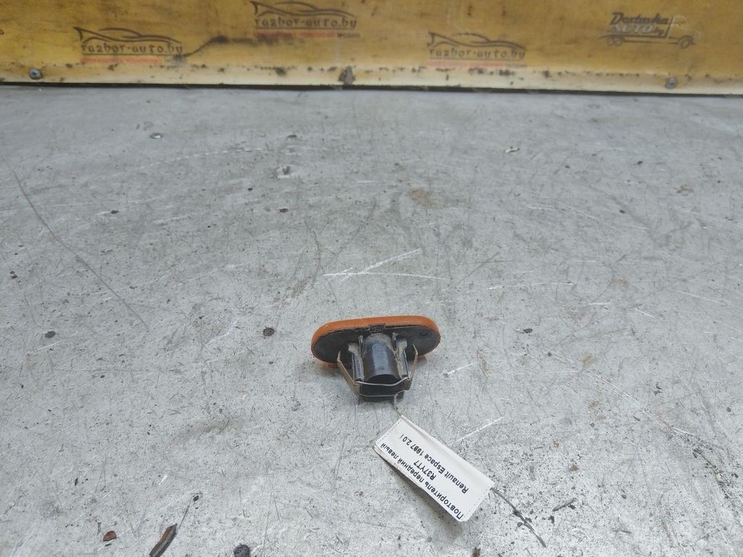 Повторитель передний левый R37YT7 Renault Espace купить