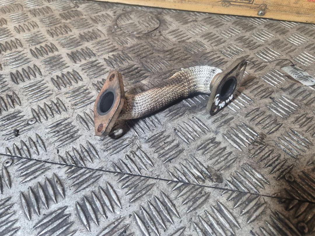 Трубка системы рециркуляции EGR F6ZAOO Audi A4 - Фото 1