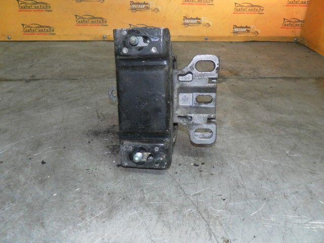 Подушка крепления КПП K8M4O3 Skoda Octavia купить с доставкой