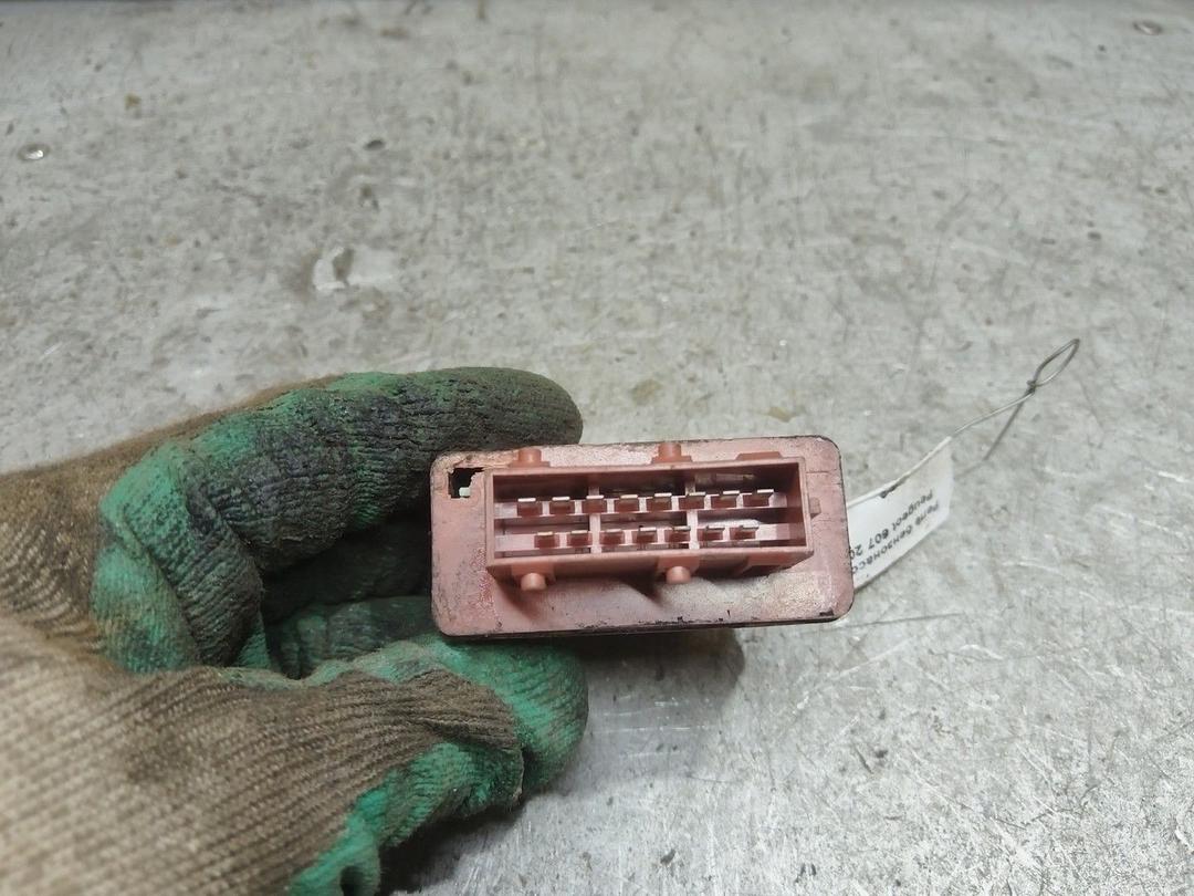 Реле бензонасоса OB8P8Z Peugeot 607 - Фото 2