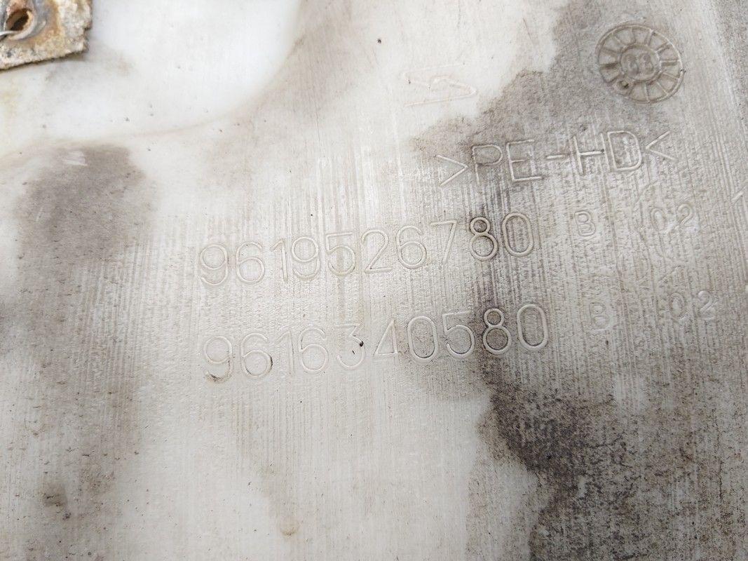 Бачок омывателя NFU4Z8 Peugeot 406 - Фото 4