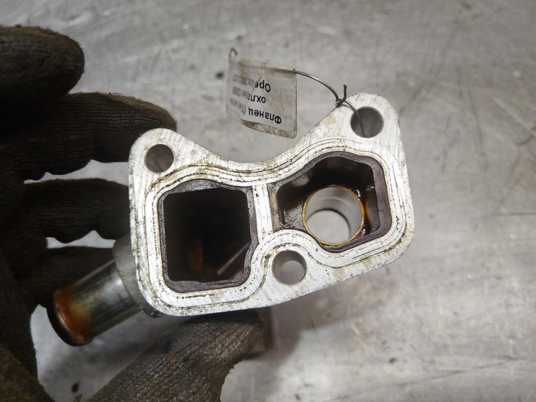 Фланец (тройник) системы охлаждения 1ZN26K Opel Astra - Фото 4