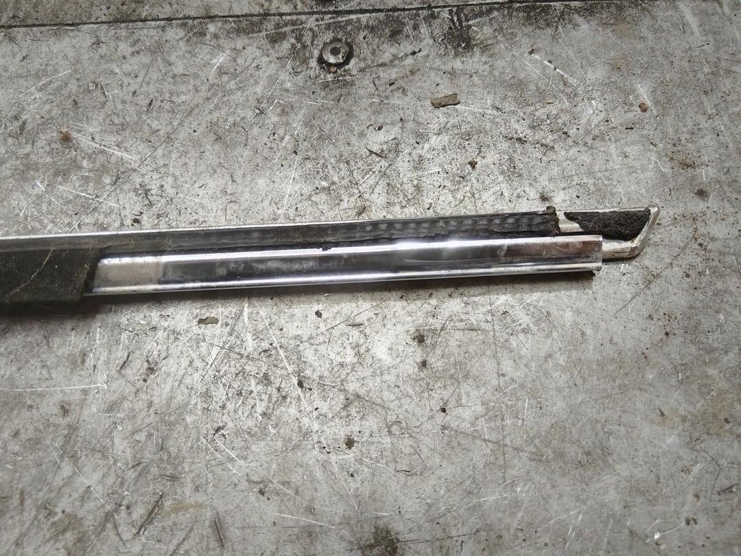 Молдинг стекла двери передней правой наружный 0CIJL3 Peugeot 607 купить с доставкой