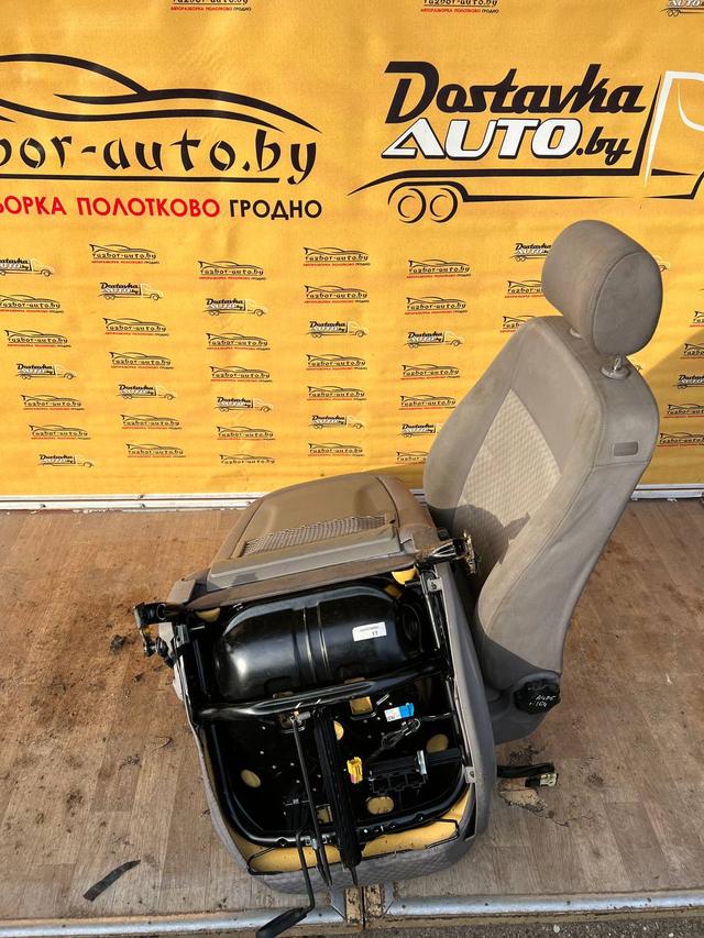 Сиденье переднее 0YM54M Audi A4 купить