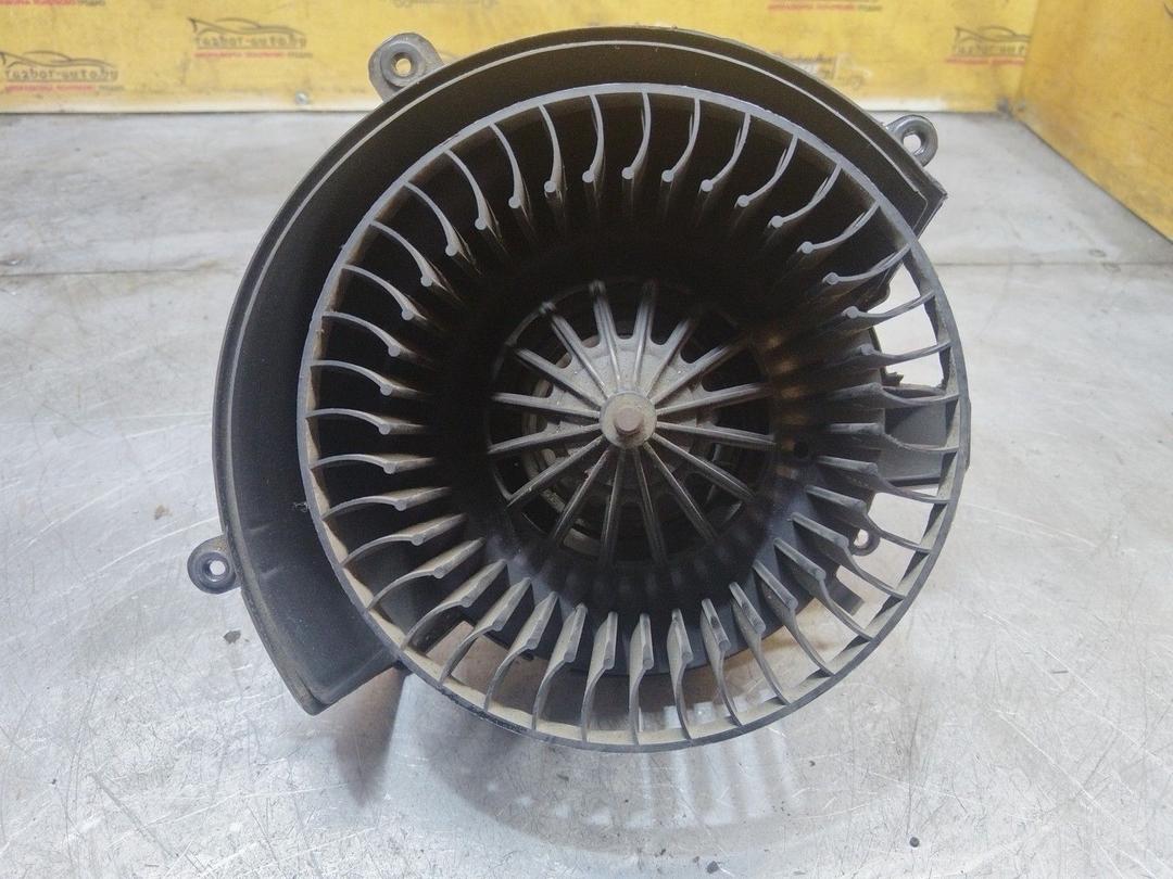 Моторчик печки Q42X2I Opel Astra