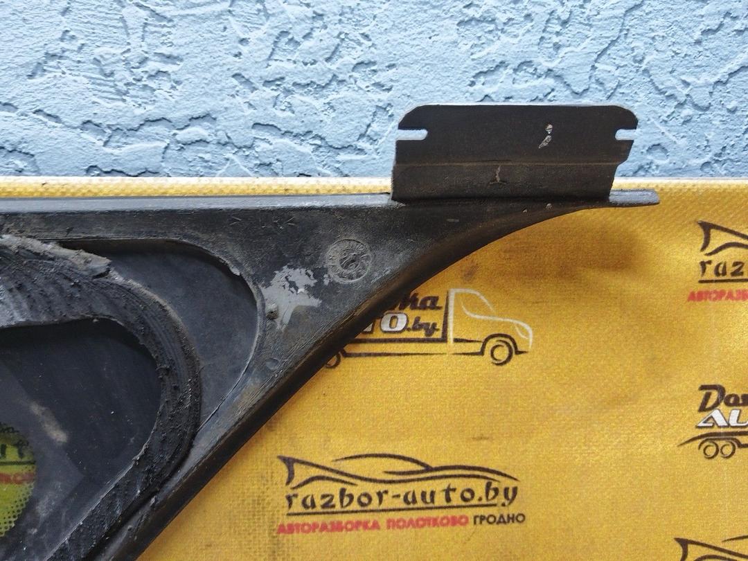 Стекло кузовное боковое левое TW560F Renault Laguna купить на авторазборке