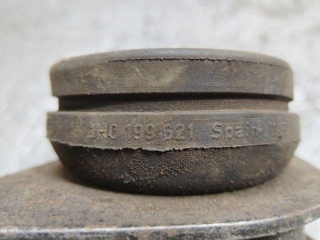 Подушка крепления двигателя MWFT0R Volkswagen Passat купить на авторазборке