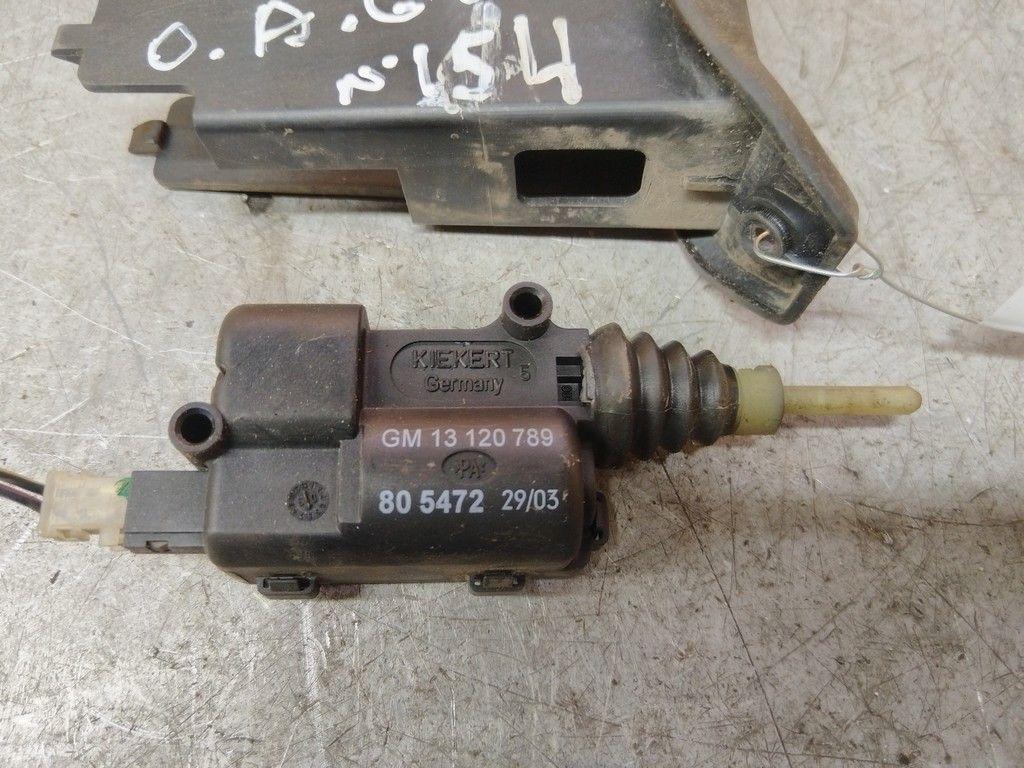 Активатор замка крышки топливного бака OYKGT5 Opel Astra купить