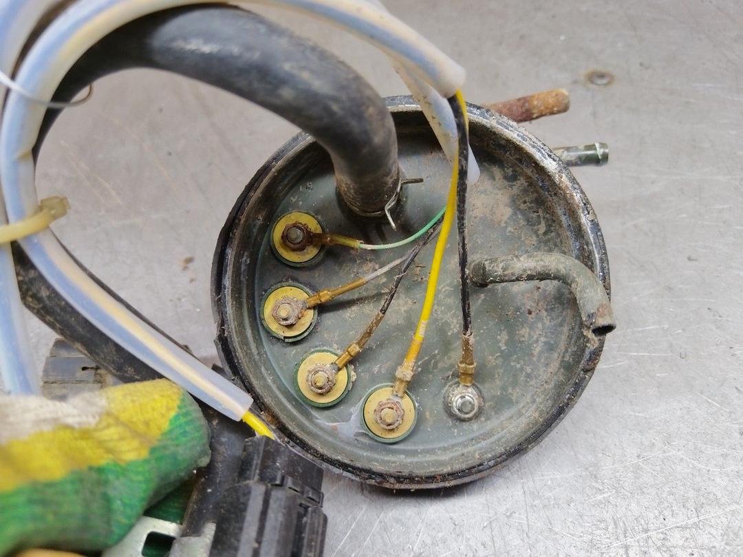 Колба в бак EHL7I0 Hyundai Lantra купить в магазине запчастей бу