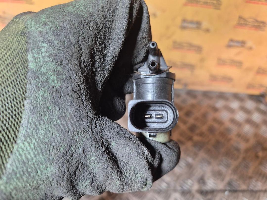 Клапан электромагнитный SC35Z8 Volkswagen Passat купить