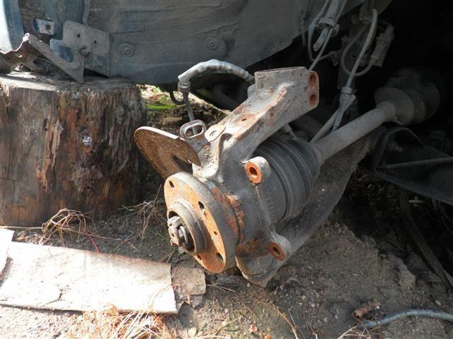 Кулак поворотный правый 6E0E1A Peugeot 607 купить