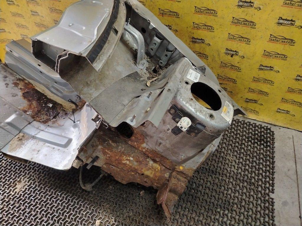 Стакан лонжерона левый 8GPHAT Peugeot 406 - Фото 4