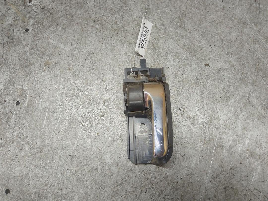 Ручка внутренняя задняя правая JFZK0B Toyota Corolla купить в магазине запчастей бу