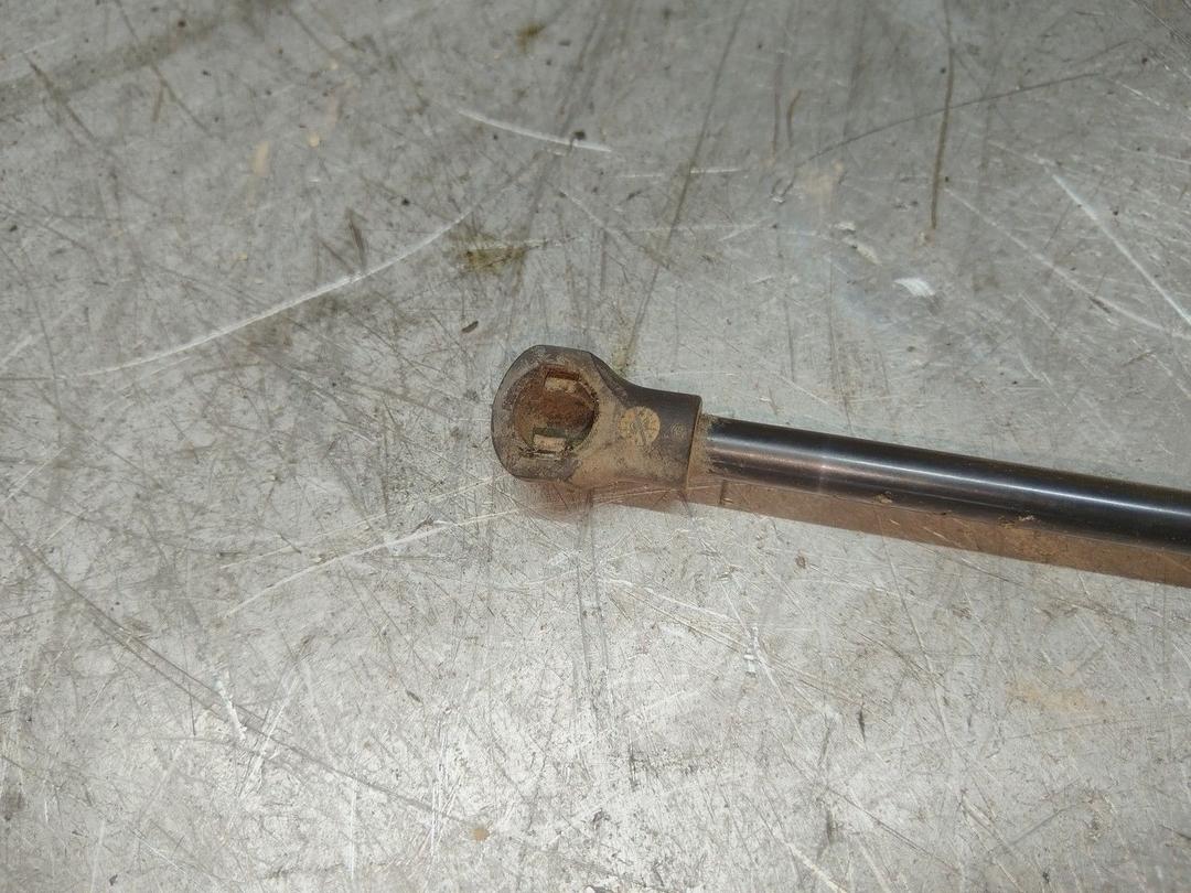 Амортизатор крышки багажника (3-5 двери) LK1ZX1 Peugeot 307 купить с доставкой