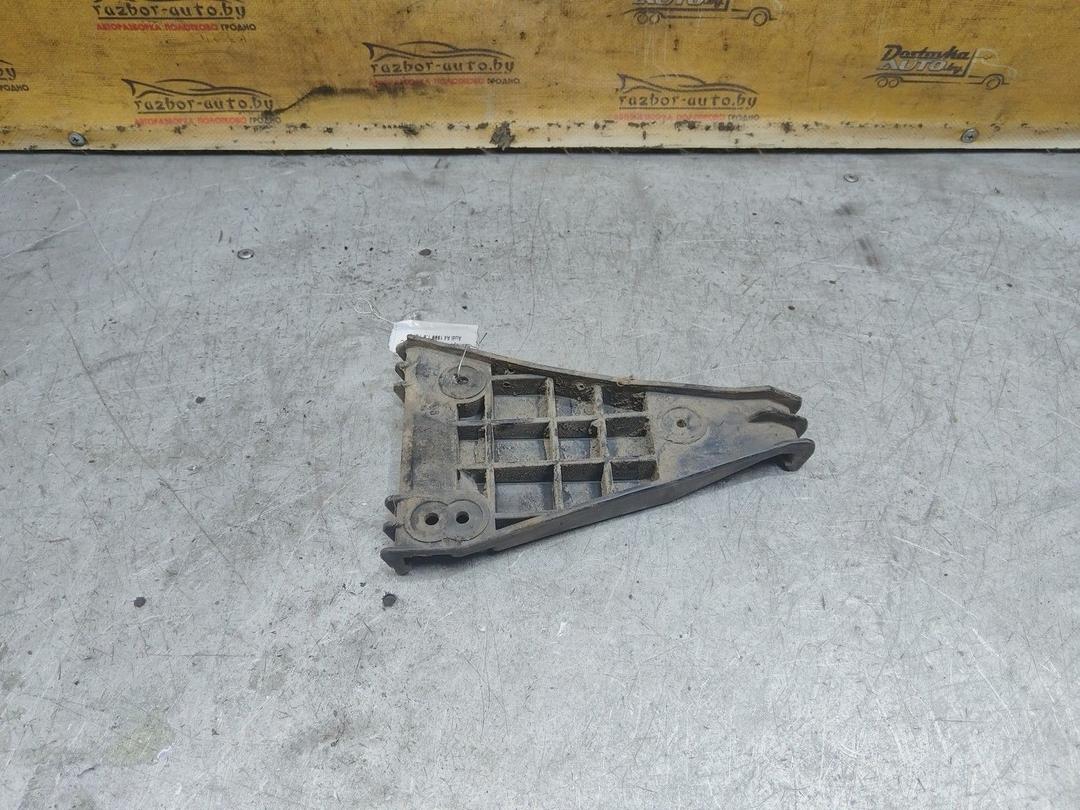 Кронштейн крепления бампера переднего 019CHC Audi A4 купить