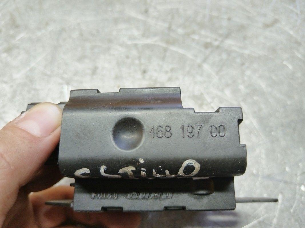 Замок стекла двери багажника GTA4Q7 Fiat Stilo купить в магазине запчастей бу