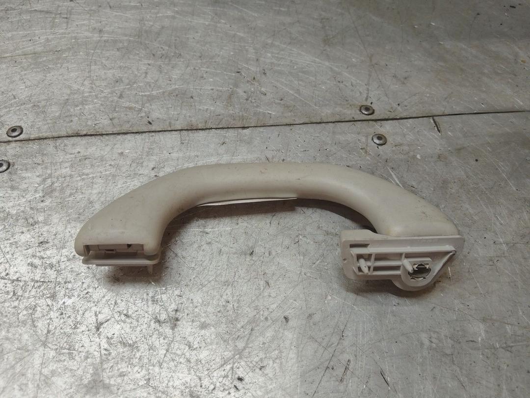 Ручка внутренняя потолочная 58E2XB Volkswagen Golf купить