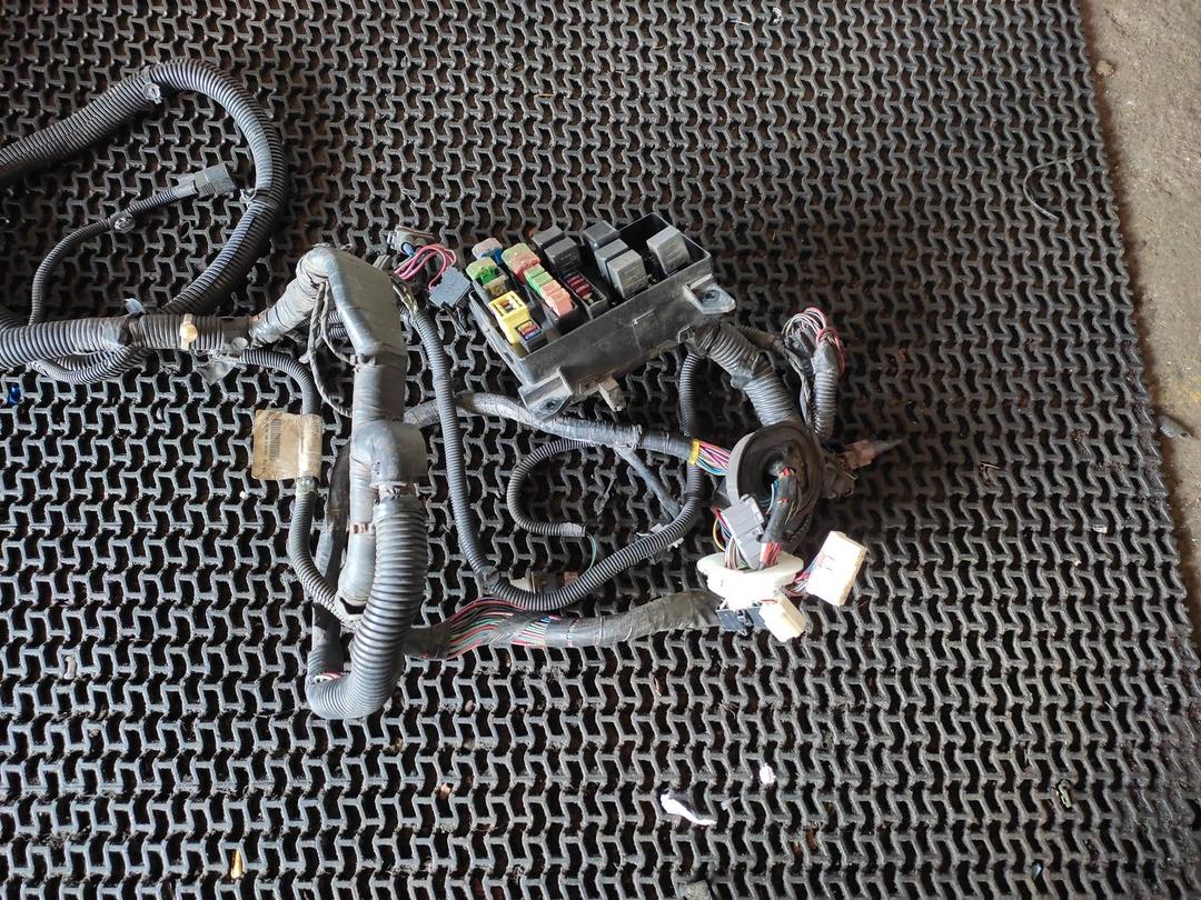 Проводка 68M2P0 Mitsubishi Carisma купить