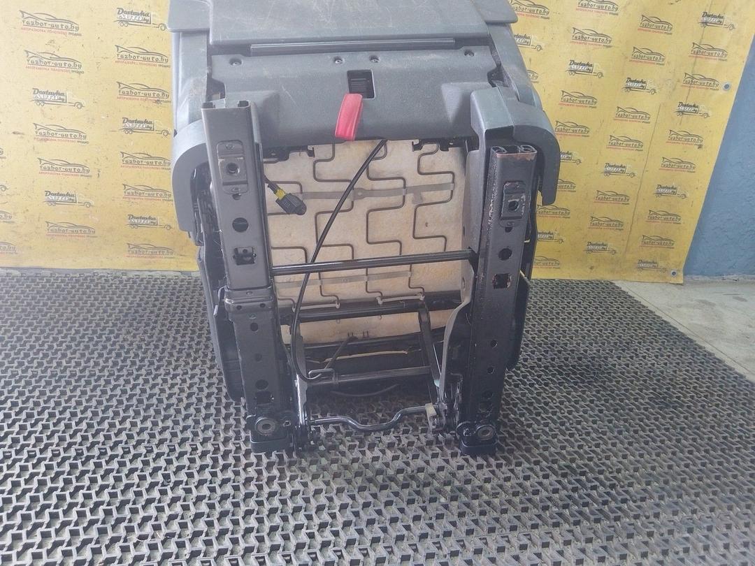 Сиденье заднее LBK5SI Citroen C4 Grand Picasso undefined