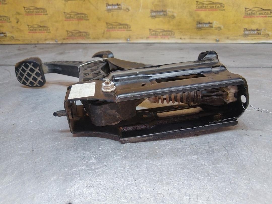 Узел педальный (блок педалей) Y7W05V Volkswagen Golf купить с доставкой