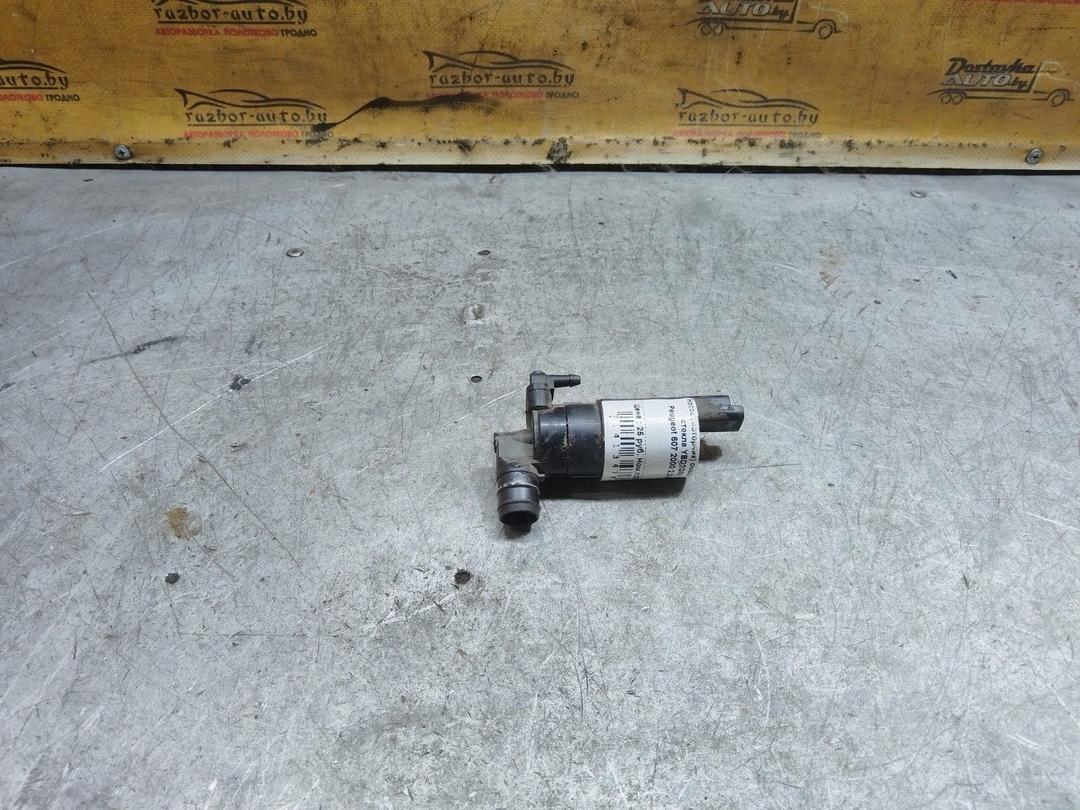 Насос (моторчик) омывателя стекла YBD2GM Peugeot 607 купить