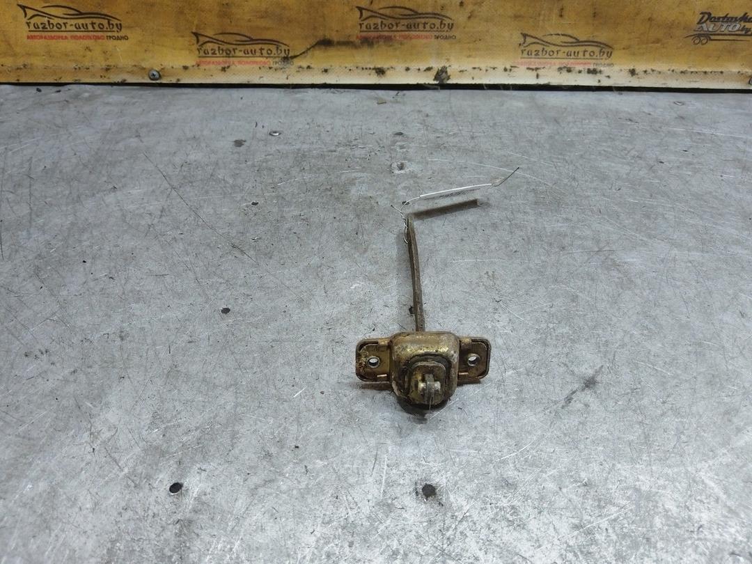 Ограничитель открывания двери передней ZHL097 Mitsubishi Carisma купить с доставкой