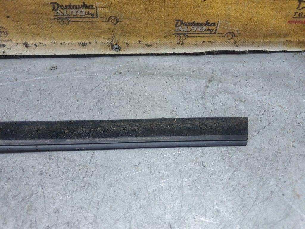 Молдинг стекла двери передней правой наружный GOK9SA Audi 80 - Фото 4