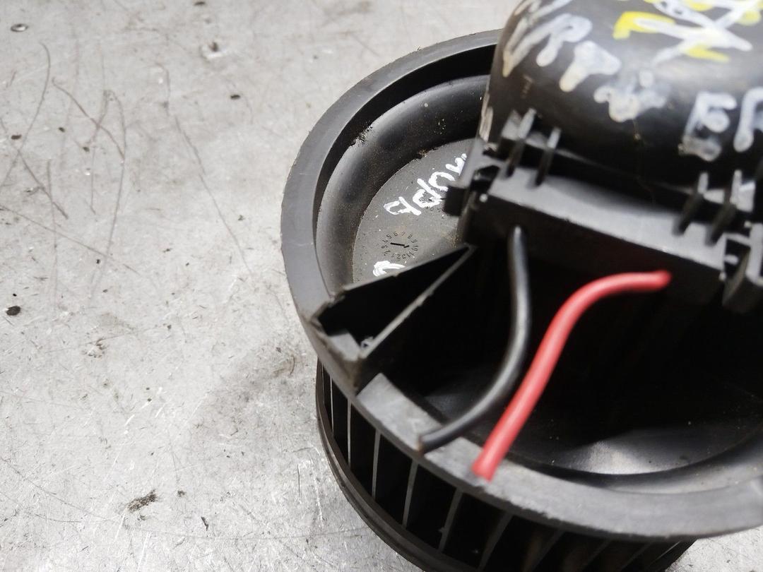 Моторчик печки 3DOT0U Citroen Berlingo купить на авторазборке