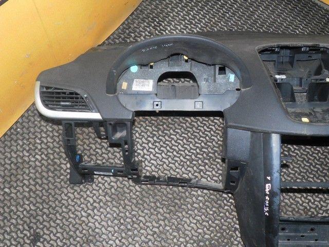 Панель передняя салона (торпедо) DD1ME2 Peugeot 207 купить в магазине запчастей бу