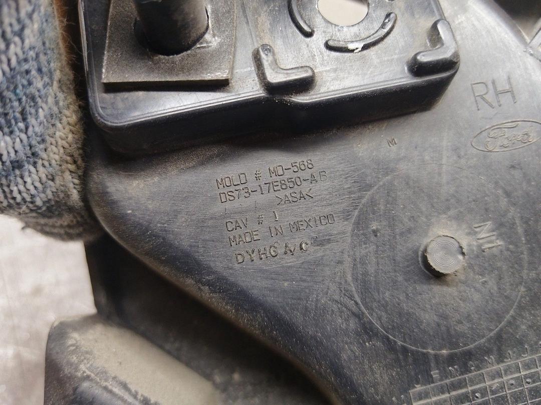 Кронштейн крепления бампера заднего YT2KY2 Ford Fusion купить в магазине запчастей бу