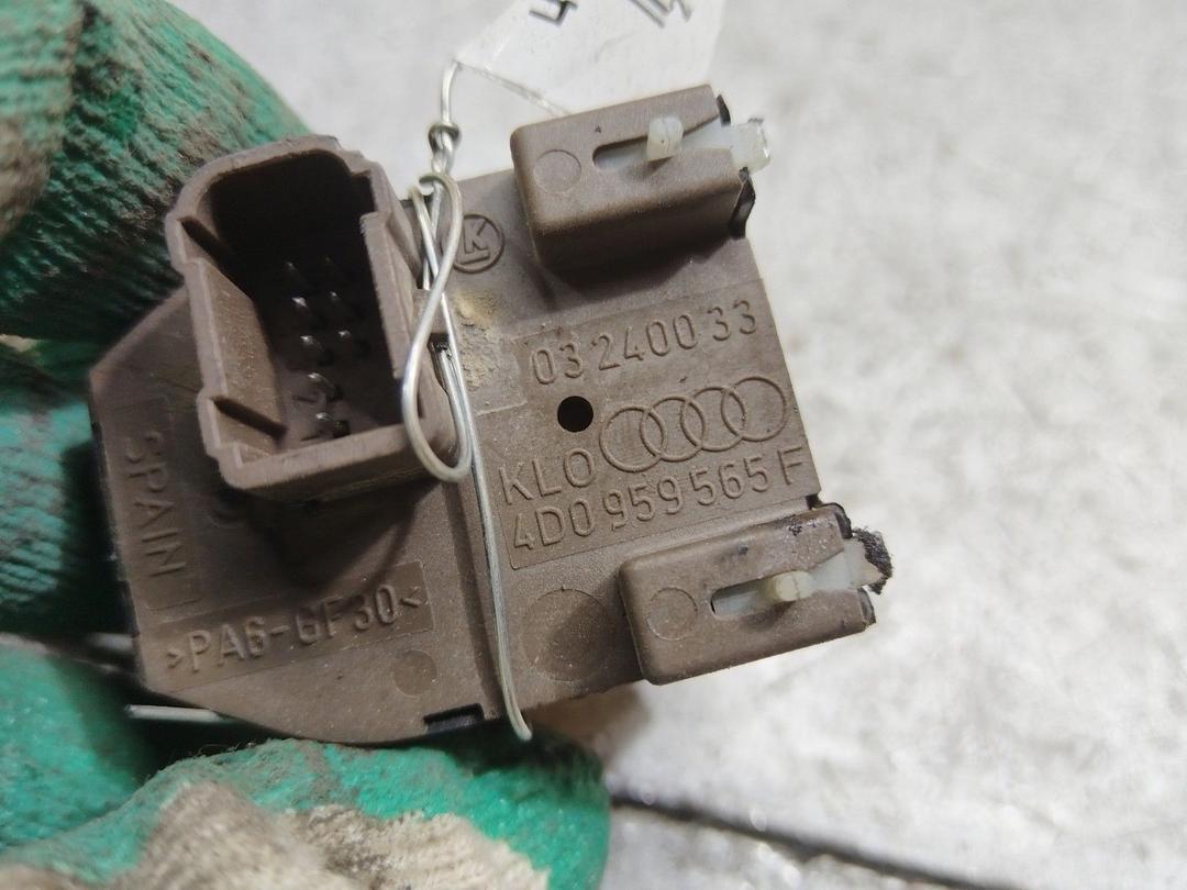 Джойстик регулировки зеркал BLG8OK Audi A4 купить в магазине запчастей бу