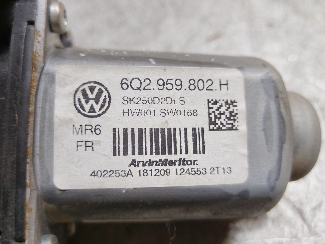 Стеклоподъемник электрический передний левый ATIUSS Skoda Fabia купить в магазине запчастей бу